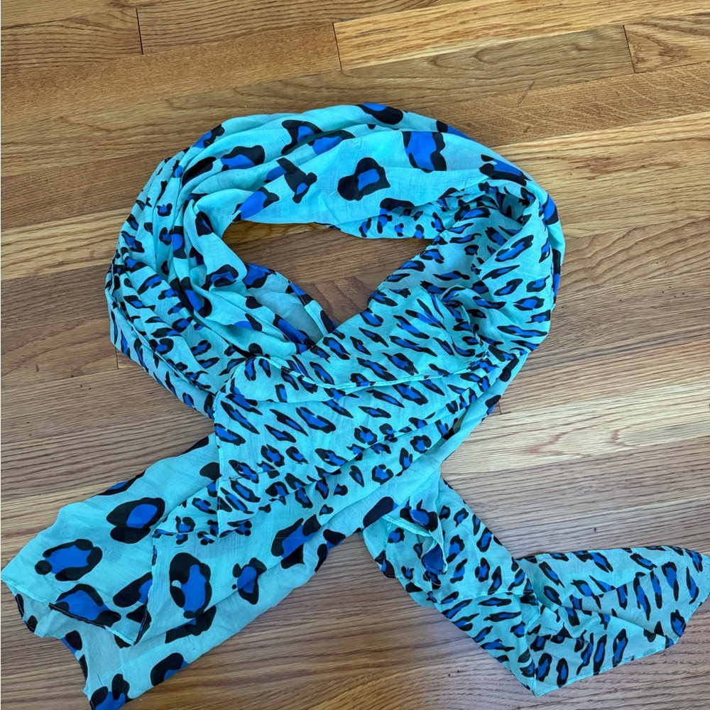 Blue Leopard Print Scarf